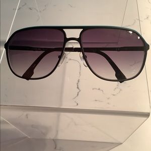 NWOT Men’s Lacoste sunglasses